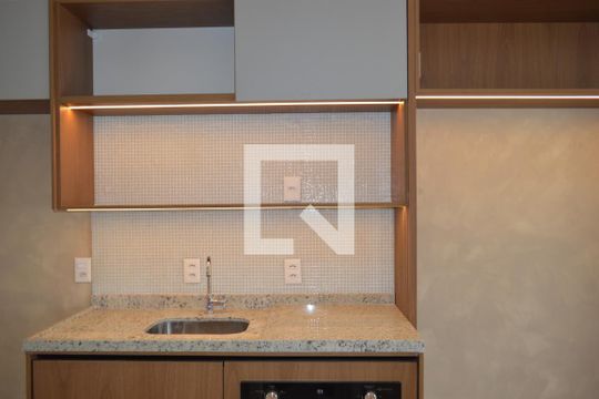 Cozinha de kitnet/studio à venda com 1 quarto, 23m² em Paraíso, São Paulo