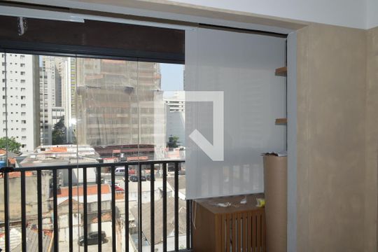 Varanda de kitnet/studio à venda com 1 quarto, 23m² em Paraíso, São Paulo