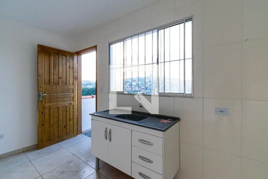 Cozinha de casa de condomínio para alugar com 1 quarto, 29m² em Americanópolis, São Paulo
