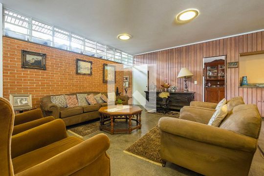 Sala de casa à venda com 6 quartos, 453m² em Alto de Pinheiros, São Paulo