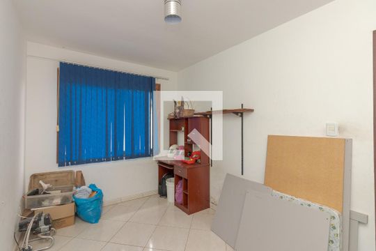 Quarto de apartamento para alugar com 2 quartos, 52m² em Rubem Berta, Porto Alegre