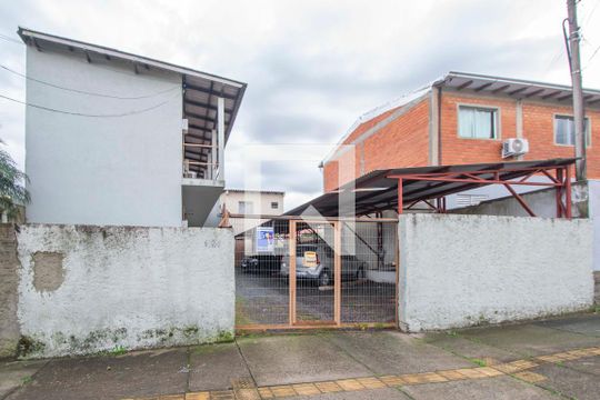 Fachada de kitnet/studio para alugar com 1 quarto, 28m² em Nossa Senhora das Graças, Canoas