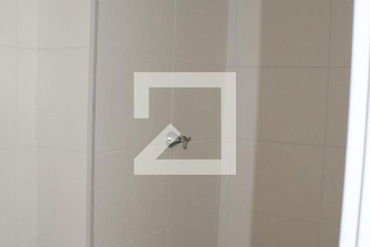 Banheiro de apartamento para alugar com 2 quartos, 33m² em Vila Ema, São Paulo