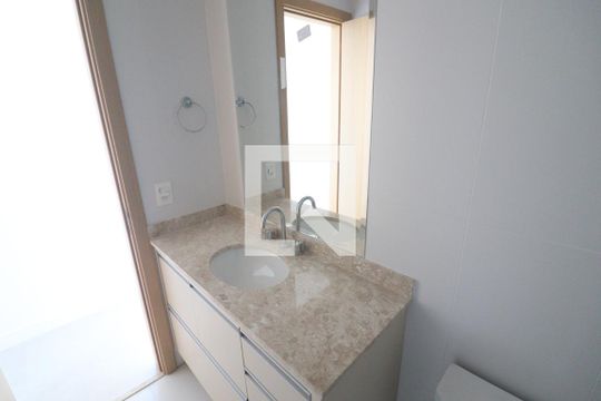 Banheiro  de apartamento para alugar com 3 quartos, 92m² em Jardim São Paulo, São Paulo