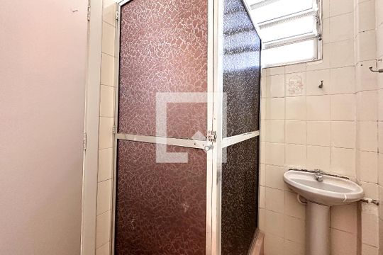 Banheiro de apartamento à venda com 2 quartos, 65m² em Bom Retiro, São Paulo