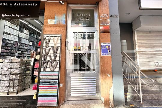 Fachada de apartamento à venda com 2 quartos, 65m² em Bom Retiro, São Paulo