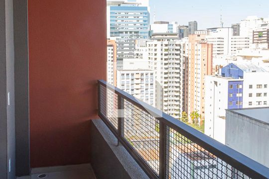 Varanda de kitnet/studio para alugar com 1 quarto, 25m² em Consolação, São Paulo