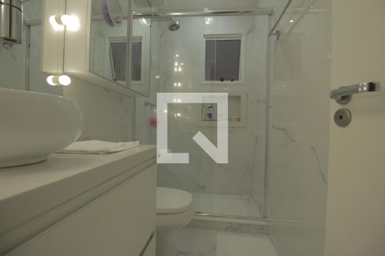 Banheiro da Suíte de casa de condomínio à venda com 3 quartos, 165m² em Igará, Canoas