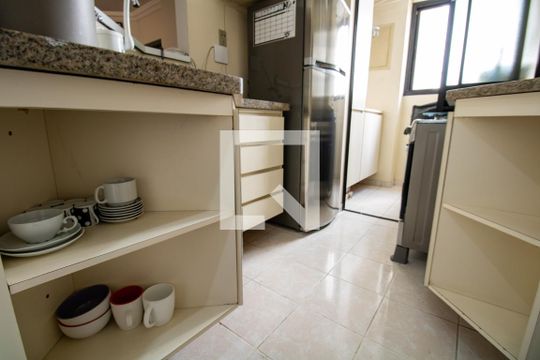 Cozinha de apartamento para alugar com 2 quartos, 58m² em Indianópolis, São Paulo