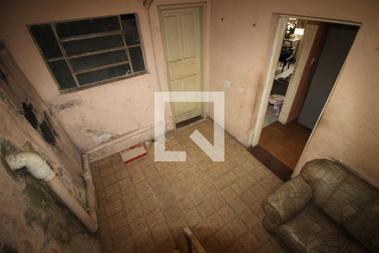 Quintal de casa à venda com 2 quartos, 122m² em Vila Invernada, São Paulo