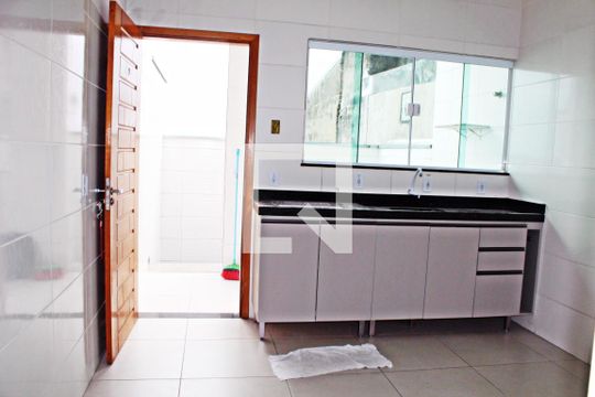 Cozinha de casa à venda com 2 quartos, 120m² em Itaquera, São Paulo