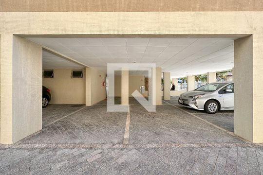 Área comum - Garagem de apartamento para alugar com 1 quarto, 50m² em Jardim Ana Maria, Guarujá