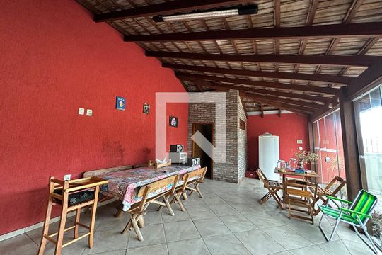 Área Externa de casa à venda com 3 quartos, 150m² em Feitoria, São Leopoldo