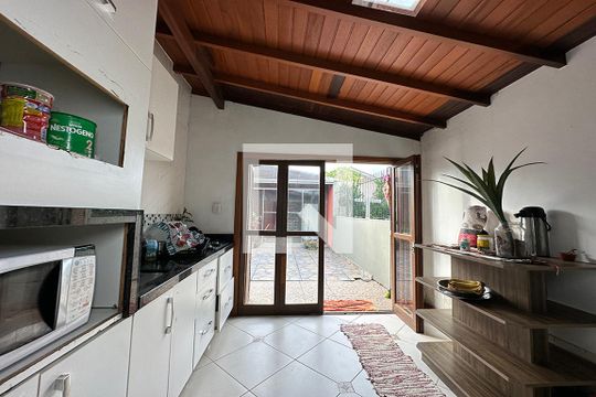 Cozinha de casa à venda com 3 quartos, 150m² em Feitoria, São Leopoldo