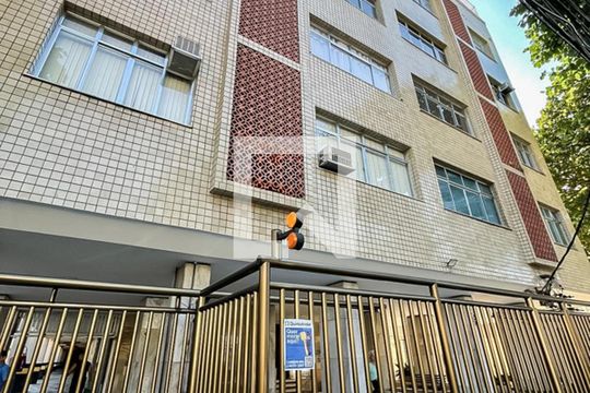 Fachada de apartamento à venda com 3 quartos, 275m² em Vila Isabel, Rio de Janeiro