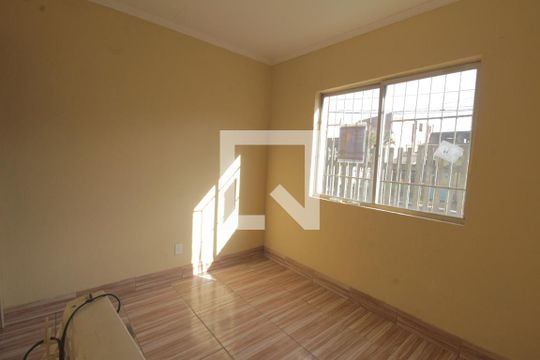 Quarto 1 de apartamento para alugar com 2 quartos, 54m² em Rubem Berta, Porto Alegre