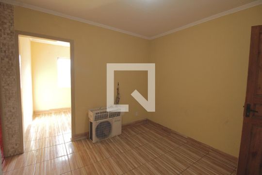 Sala de apartamento para alugar com 2 quartos, 54m² em Rubem Berta, Porto Alegre