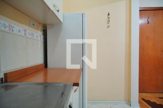 Cozinha de kitnet/studio à venda com 1 quarto, 33m² em Cristo Redentor, Porto Alegre
