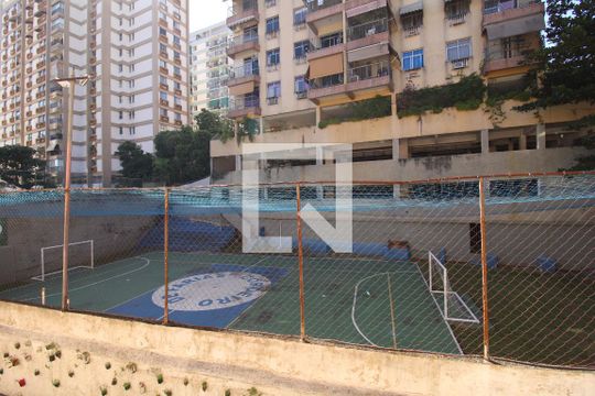 Vista do Quarto 2  de apartamento para alugar com 2 quartos, 53m² em Jacarepaguá, Rio de Janeiro