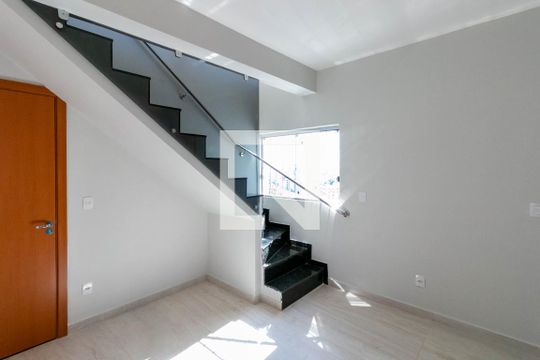 Apartamento para alugar com 3 quartos, 140m² em Alto Caiçaras, Belo Horizonte