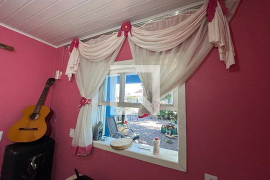 Janela do Quarto 3 de casa à venda com 3 quartos, 160m² em Rio dos Sinos, São Leopoldo