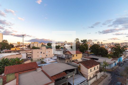 Apartamento à venda com 3 quartos, 82m² em Ipiranga, Belo Horizonte