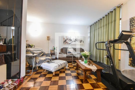 Sala de Estar de casa à venda com 3 quartos, 150m² em Campo Belo, São Paulo