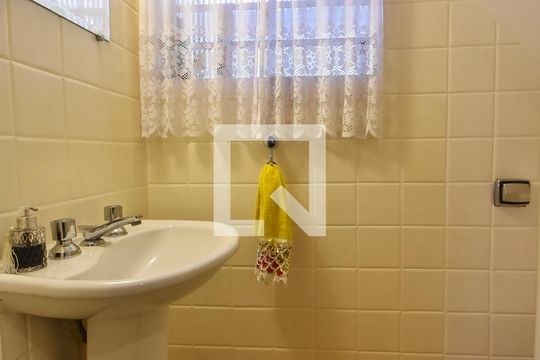 Lavabo Central de casa à venda com 3 quartos, 150m² em Campo Belo, São Paulo