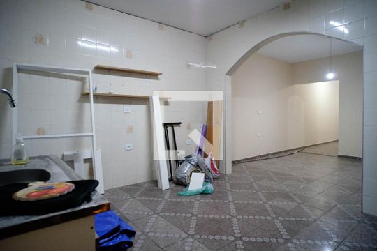 Cozinha de casa para alugar com 3 quartos, 120m² em Burgo Paulista, São Paulo