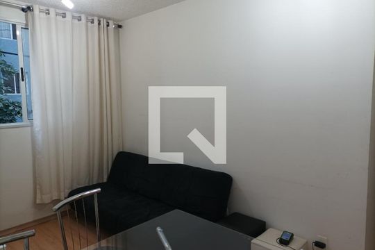 Sala de apartamento à venda com 2 quartos, 45m² em Sítio Pinheirinho, São Paulo