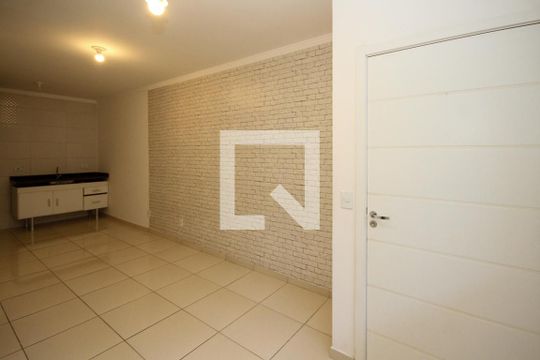 Sala de casa de condomínio à venda com 2 quartos, 40m² em Chácara Belenzinho, São Paulo