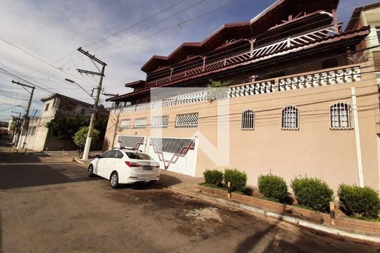 Casa de Condomínio à venda com 3 quartos, 140m² em Jardim Monte Azul, São Paulo
