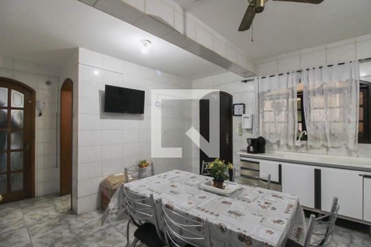 Cozinha de casa para alugar com 3 quartos, 110m² em Macedo, Guarulhos