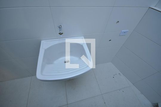 Área de Serviço de casa para alugar com 2 quartos, 93m² em Vila Isolina Mazzei, São Paulo