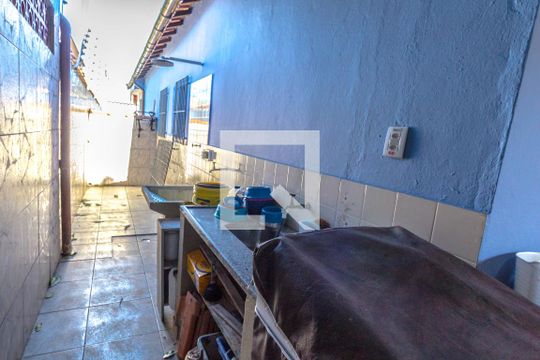 Lavanderia de casa para alugar com 2 quartos, 260m² em Solemar, Praia Grande
