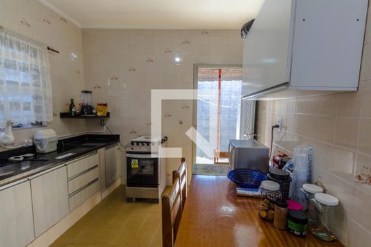 Cozinha de casa para alugar com 2 quartos, 260m² em Solemar, Praia Grande