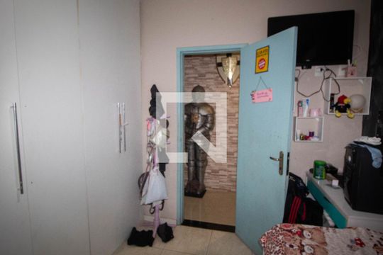 Quarto 1 de casa à venda com 3 quartos, 180m² em Ramos, Rio de Janeiro