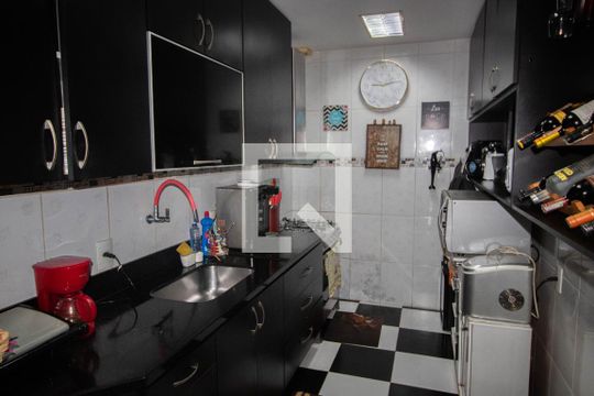 Cozinha de casa à venda com 3 quartos, 180m² em Ramos, Rio de Janeiro
