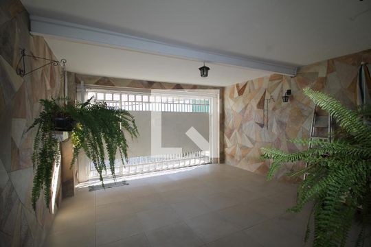 Garagem de casa à venda com 4 quartos, 200m² em Vila Rui Barbosa, São Paulo