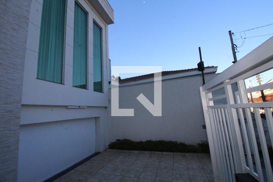 Fachada de casa para alugar com 3 quartos, 400m² em Tucuruvi, São Paulo