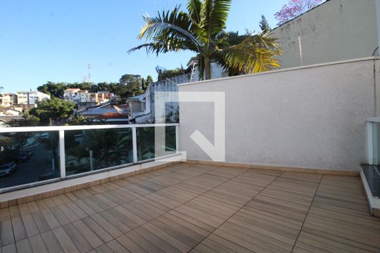 Sacada de casa para alugar com 3 quartos, 400m² em Tucuruvi, São Paulo
