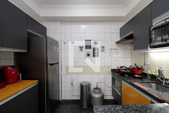 Cozinha de apartamento à venda com 3 quartos, 81m² em República, São Paulo