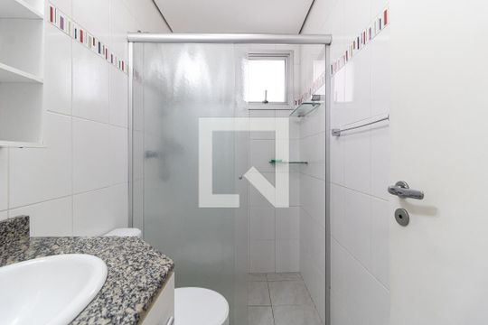 Banheiro da Suíte de apartamento para alugar com 3 quartos, 70m² em Aclimação, São Paulo