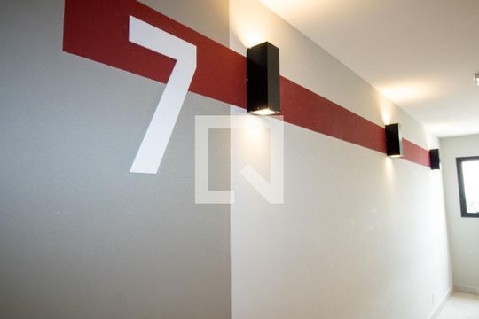 Hall do andar de kitnet/studio à venda com 1 quarto, 27m² em Indianópolis, São Paulo