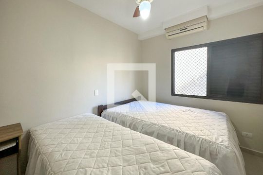 Quarto 1 de apartamento para alugar com 3 quartos, 110m² em Vila Alzira, Guarujá