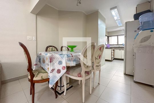 Sala de apartamento para alugar com 3 quartos, 110m² em Vila Alzira, Guarujá