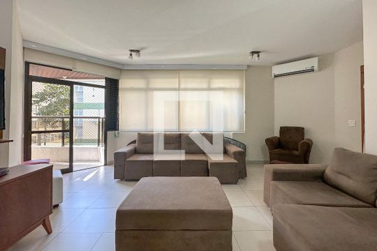 Apartamento para alugar com 3 quartos, 110m² em Vila Alzira, Guarujá