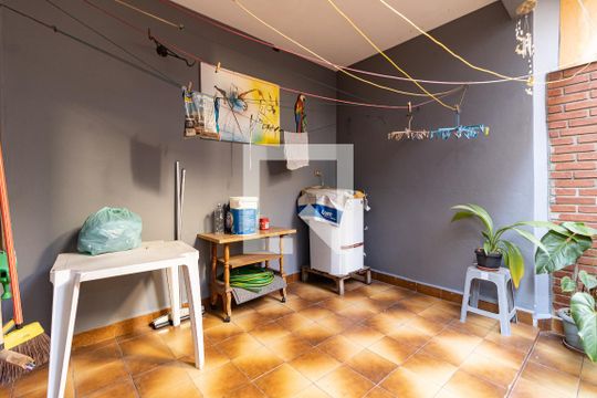 Quintal de casa de condomínio à venda com 3 quartos, 180m² em Vila das Mercês , São Paulo