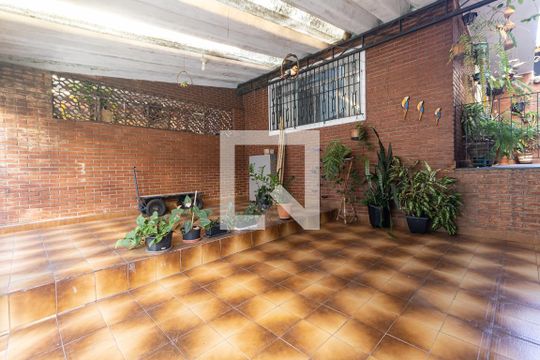 Garagem de casa de condomínio à venda com 3 quartos, 180m² em Vila das Mercês , São Paulo