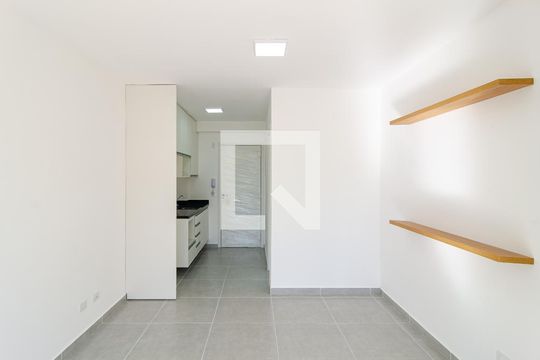 Sala de kitnet/studio para alugar com 1 quarto, 30m² em Saúde, São Paulo
